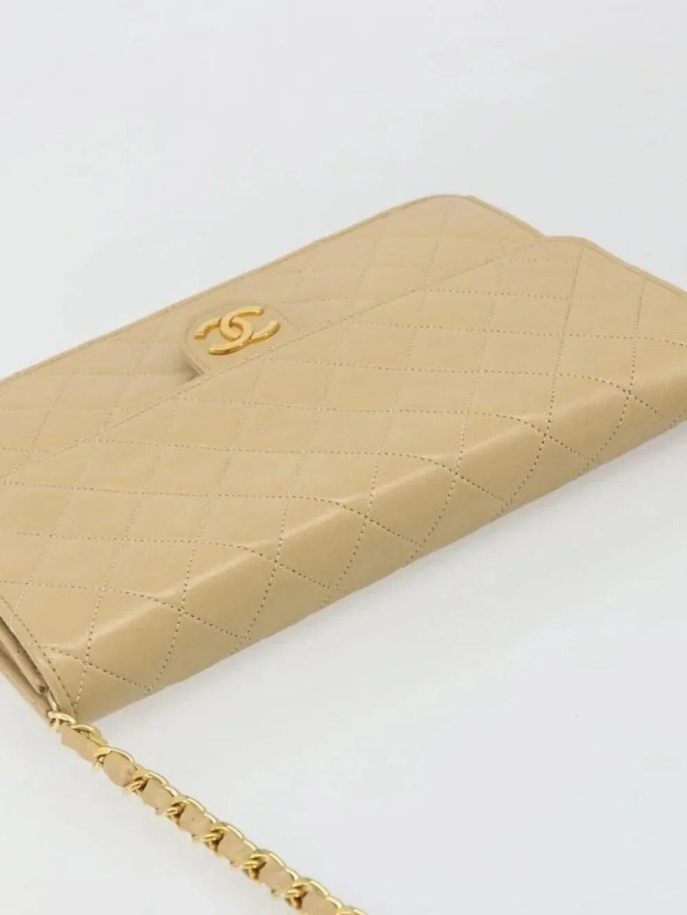 CHANEL Matelasse Chain Shoulder Bag Lamb Skin Beige Gold CC Auth 187257